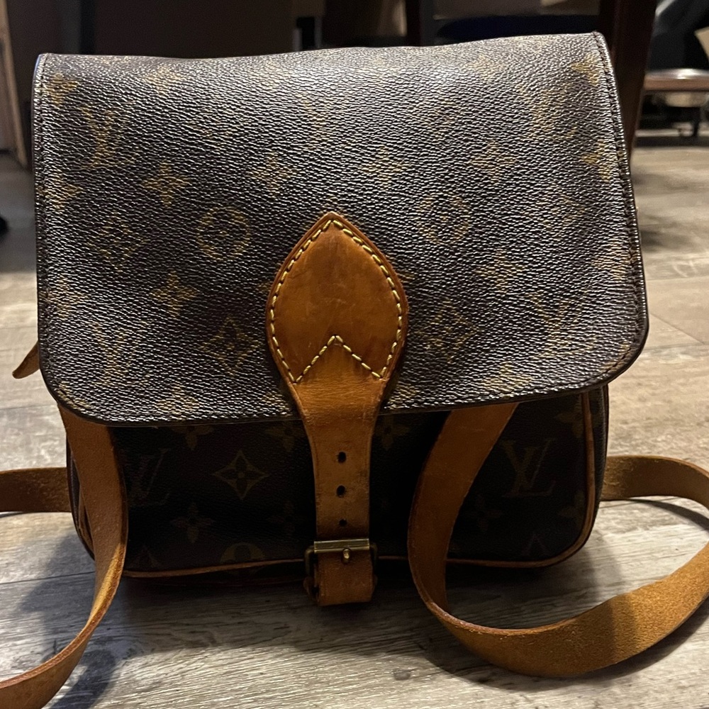 Louis Vuitton Cartouchiere MM, Monogram